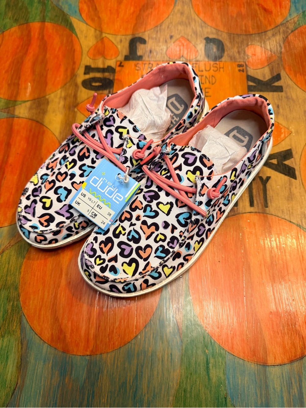Hey Dude Wendy Youth Cat White Leopard Slip On Shoe US Size 6 40106-9CF Low Top